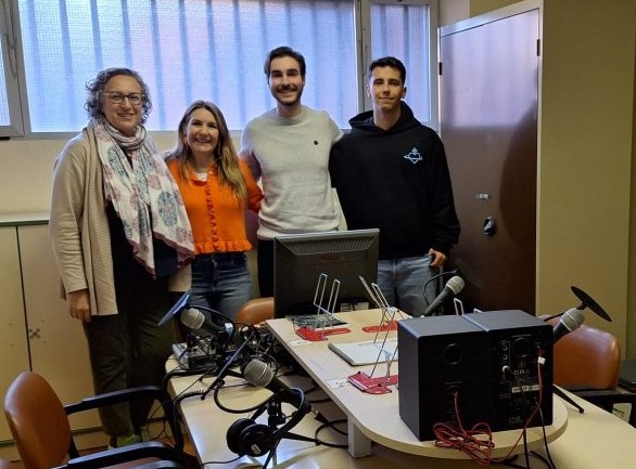Egresados comparten su experiencia con los docentes del curso “Desarrollo de un proyecto de radio escolar para la clase de Religión”