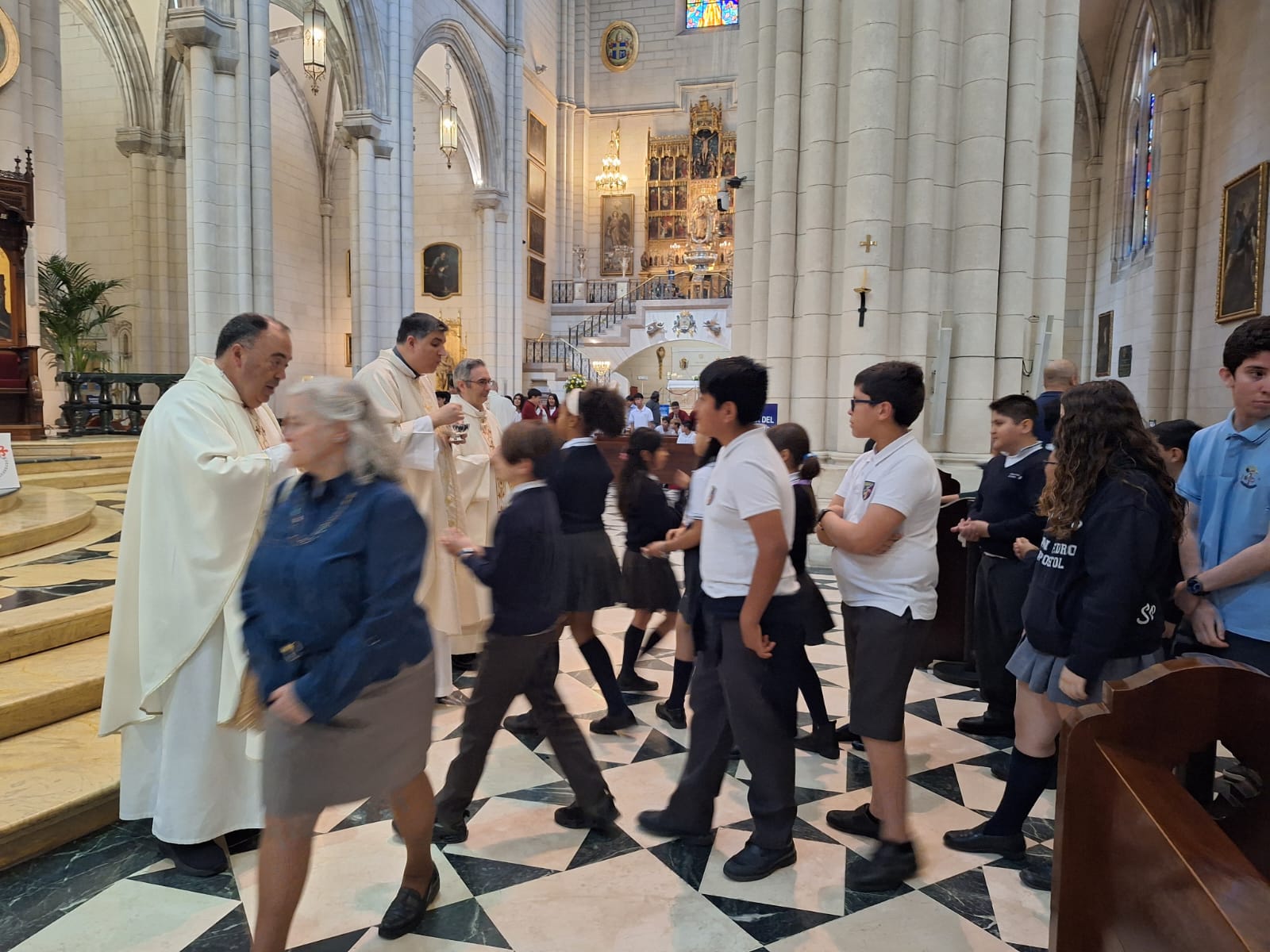 Eucaristía Pascual con los colegios diocesanos